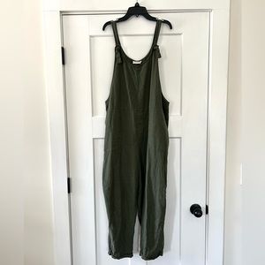 Universal Thread Romper